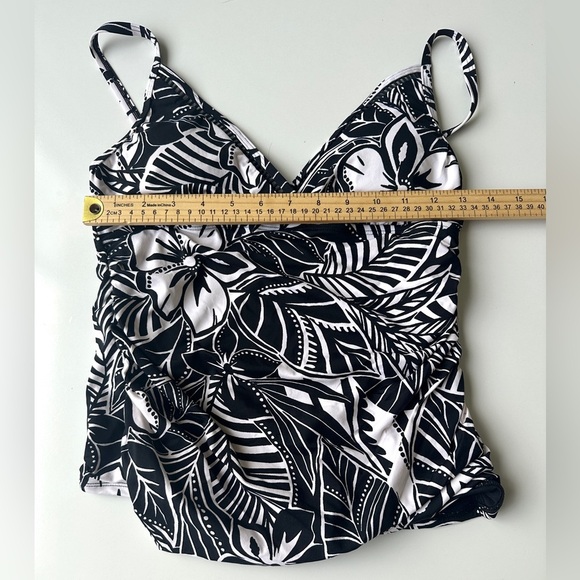 NWT Soma Bleu Rod Beattie Black White Floral Ciao Bella Tankini Swim Top Size 4 - Picture 6 of 8